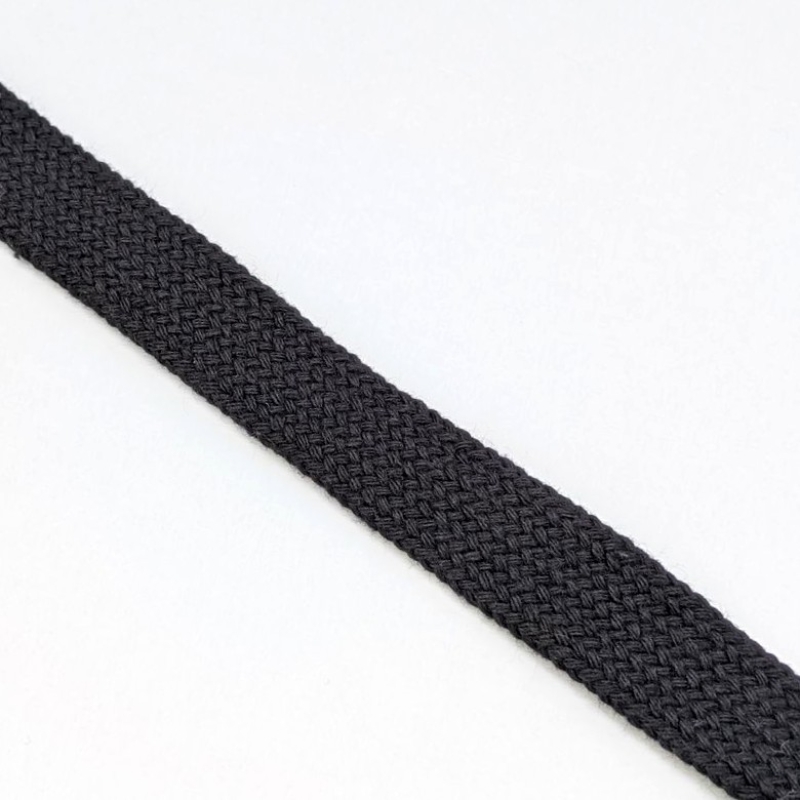 Cotton string black ( 18 mm) flat